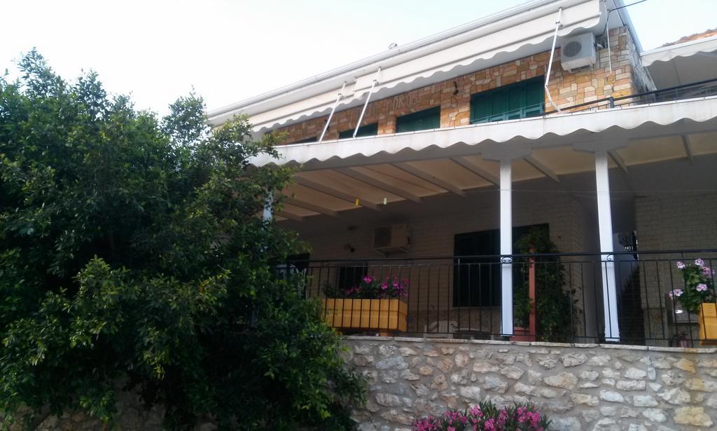 Apartmán Porto Poros Mikros Gialos Exteriér fotografie